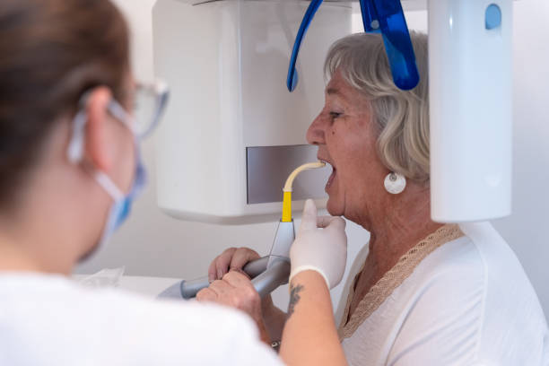 Best Weekend Emergency Dentist in Mcdade, TX